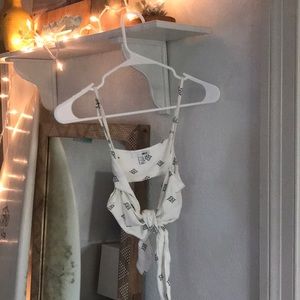 Amuse Society cropped tie tank top